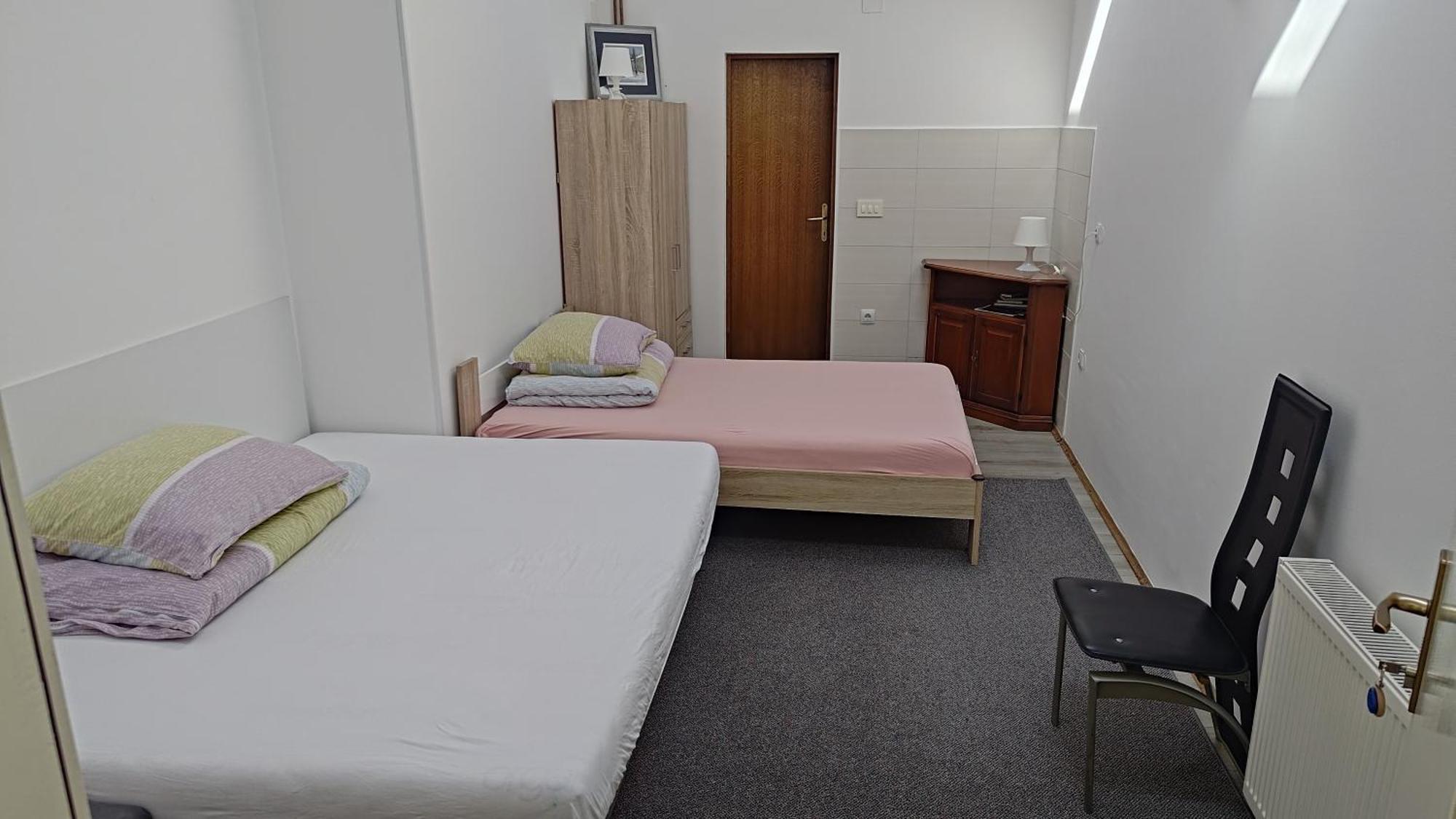 Green Garden Group Accommodation Osijek Luaran gambar